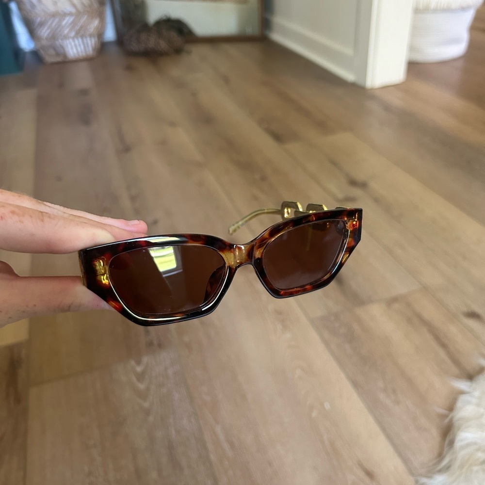 Tortoise Shell Sunglasses